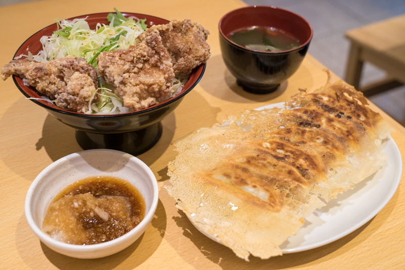 餃子のさんくみ 八王子 餃子定食