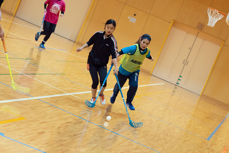 八王子フロアボールクラブ スウェーデン発祥の老若男女が楽しめるスポーツ 八王子ジャーニー