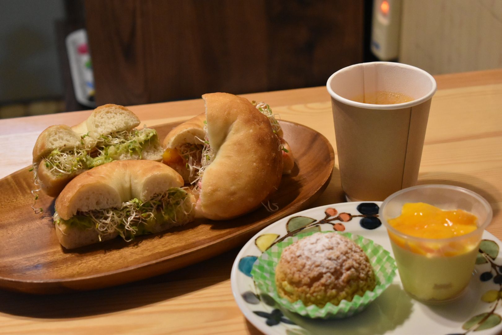 『よこよんカフェ』のデリバリーでお腹も心も満たされる♪