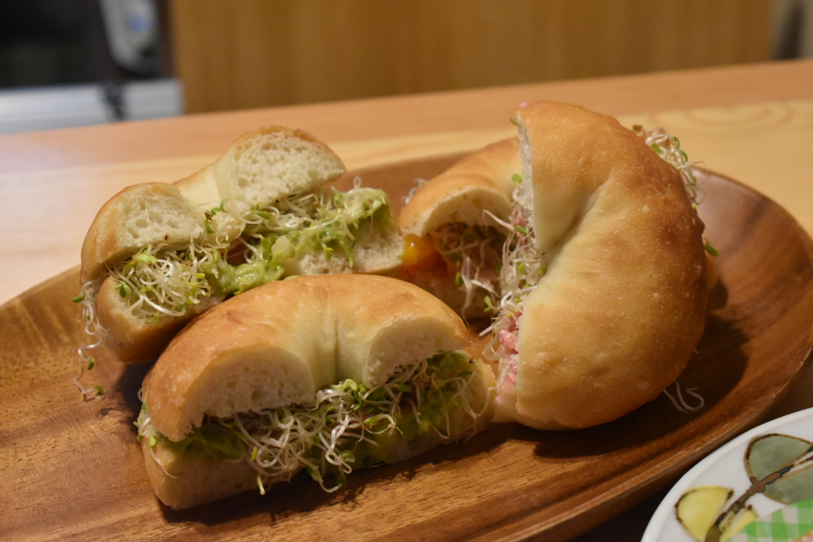 『よこよんカフェ』のデリバリーでお腹も心も満たされる♪