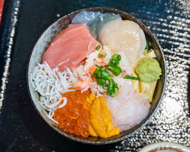 市役所近くにオープン 北海道直送の超新鮮ネタ ラーメンも 八王子水産だヨ 八王子ジャーニー