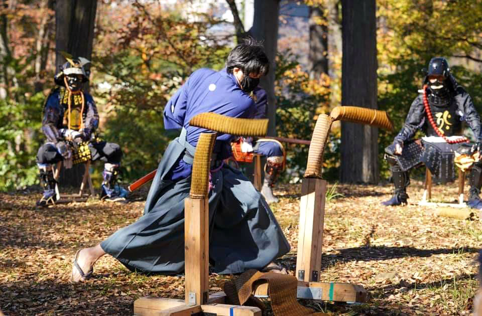 大迫力の 抜刀術 の剣術 演武を拝見 手仕事アートマーケット 八王子ジャーニー